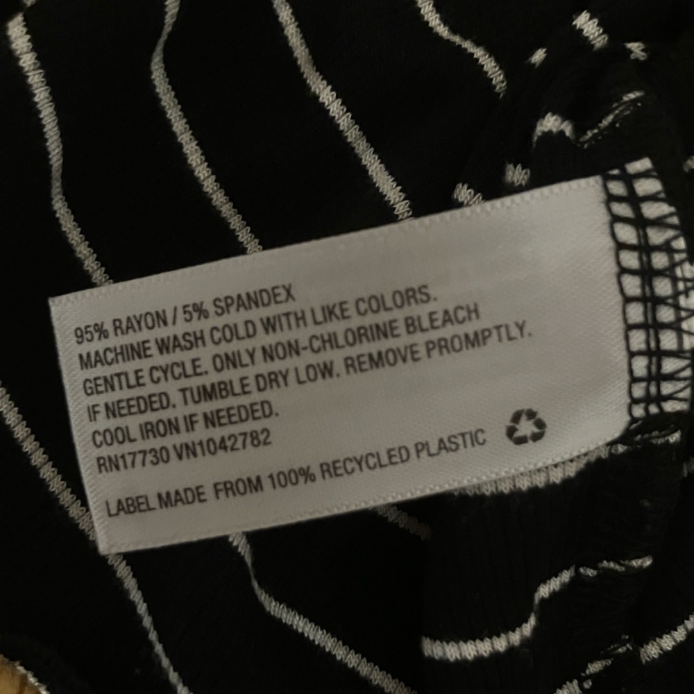 Wild Fable - Stretchy Rib-Knit Black & White Striped Baby Tee - Like New! - Picture 3 of 4